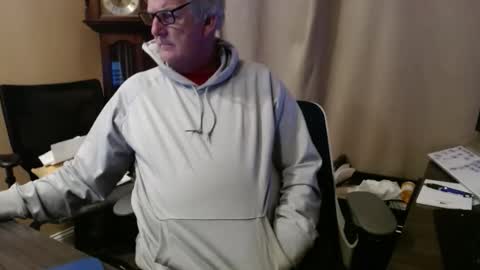 Snapshot of handsome_guy4u chatting on April 2026 04:04:01 AM handsome_guy4u online show from April 2026 04:04:01 AM