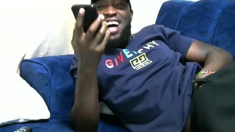Snapshot of handsome_king30 chatting on December 2024 08:00:02 PM handsome king online show from December 2024 08:00:02 PM