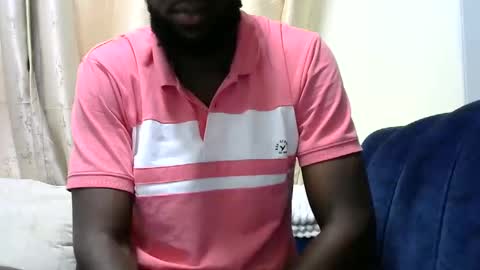 Snapshot of handsome_king30 chatting on December 2024 03:47:02 AM handsome king online show from December 2024 03:47:02 AM