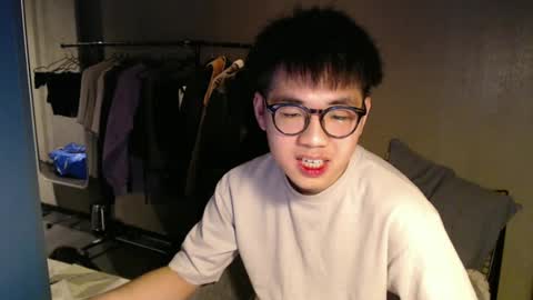 handsome_mannn online show from March 2025 11:16:02 PM