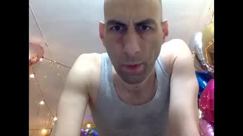 HandsomeAlfie online show from March 2026 02:04:01 AM