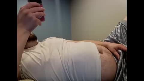 handsomedaddy198923 online show from November 2025 06:52:02 PM