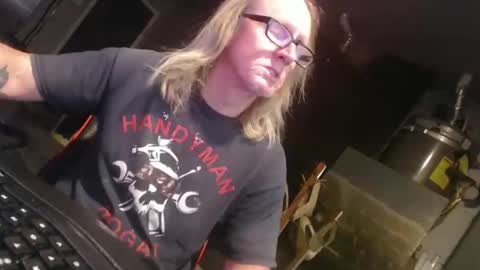 Snapshot of handyman5303 chatting on January 2025 02:47:01 PM Handystudman online show from January 2025 02:47:01 PM