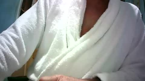 Snapshot of handymanforyou177322 chatting on June 2026 10:32:01 PM handymanforyou177322 online show from June 2026 10:32:01 PM