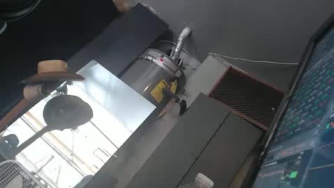 handystud33 online show from April 2026 04:13:02 PM