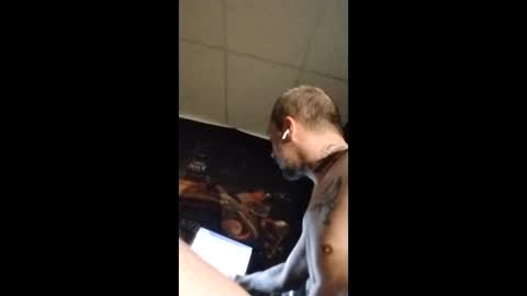 Snapshot of hankskrave chatting on December 2025 05:31:01 PM hankskrave online show from December 2025 05:31:01 PM