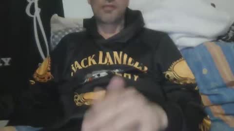 Snapshot of hankskrave chatting on January 2026 07:00:01 AM hankskrave online show from January 2026 07:00:01 AM