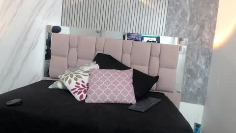 Snapshot of hanna__palmer1 chatting on November 2025 12:14:02 PM Hanna Palmer online show from November 2025 12:14:02 PM