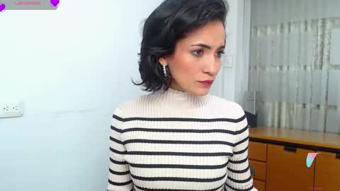 Sara online show from October 2025 07:59:01 PM