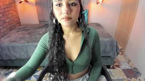 Snapshot of hanna_clark__ chatting on April 2026 12:21:02 PM Hanna clark online show from April 2026 12:21:02 PM