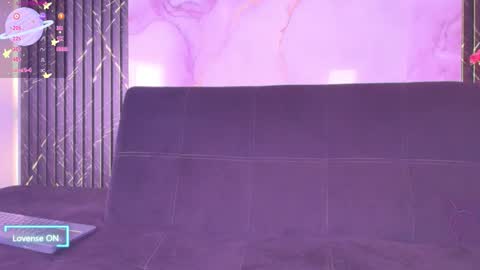 Hanna online show from October 2025 08:53:02 PM