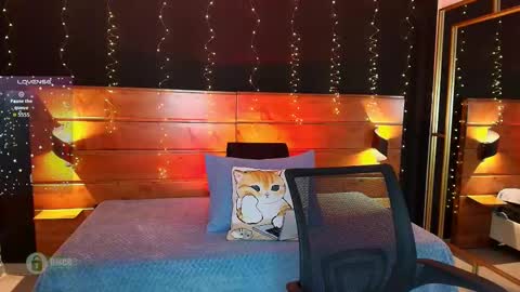 Hanna online show from September 2025 08:21:01 PM