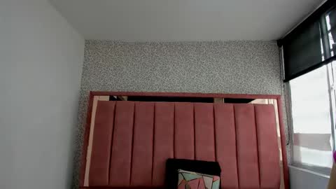  H A N N A  online show from October 2025 07:34:01 PM