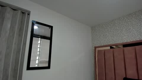  H A N N A  online show from October 2025 07:45:02 PM