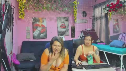 Snapshot of hanna_mature01 chatting on May 2026 12:25:02 PM Hanna online show from May 2026 12:25:02 PM