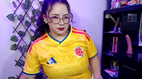 Snapshot of hanna_moons chatting on July 2026 03:13:01 AM hanna_moons online show from July 2026 03:13:01 AM
