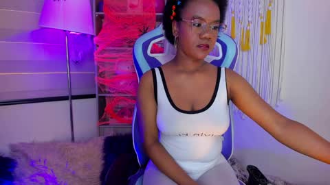 Hanna online show from October 2025 10:18:02 PM