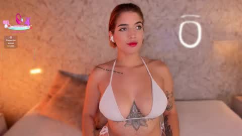 Hanna  online show from February 2026 08:07:01 PM