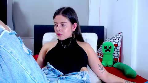 HANNA online show from November 2025 03:16:01 AM