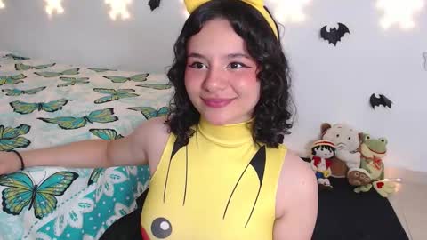 Hanna online show from November 2025 01:03:02 AM