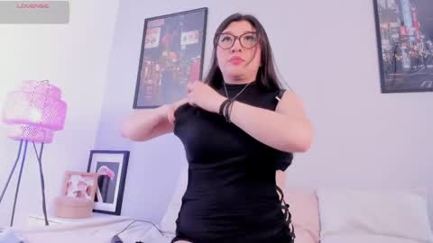 Snapshot of hannaasweet chatting on May 2026 10:27:01 PM Hannaa online show from May 2026 10:27:01 PM