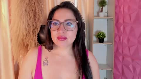 Snapshot of hannabackerr chatting on April 2026 11:56:01 AM hannabackerr online show from April 2026 11:56:01 AM