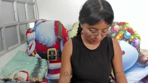 hannadanny online show from December 2025 01:49:02 PM