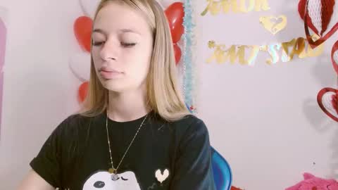 Hannah 027 online show from September 2025 11:21:01 AM