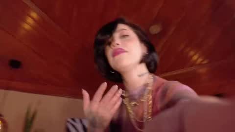 Hannah  online show from October 2025 08:17:02 PM