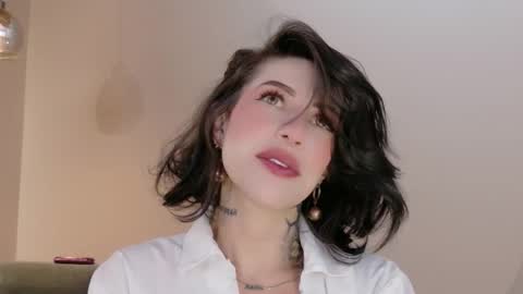 Hannah  online show from March 2026 02:46:01 AM