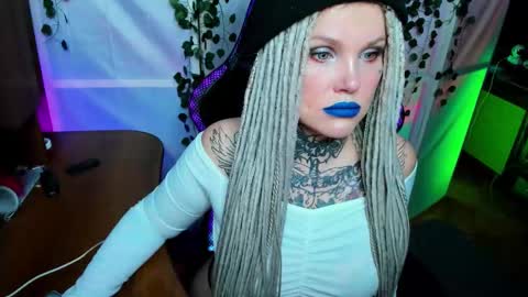 Hannah online show from November 2025 11:36:02 PM