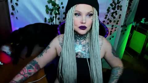 Hannah online show from November 2025 10:53:02 PM