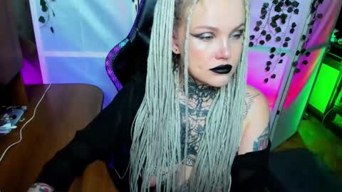 Hannah online show from December 2025 01:55:02 AM