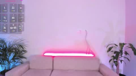 Hannah online show from November 2025 09:47:01 PM