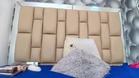 hannah_teehn online show from November 2025 07:16:02 PM