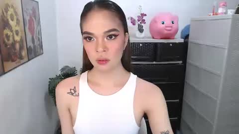 HANNAH online show from April 2026 02:42:01 AM