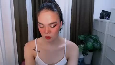 Snapshot of hannahforyou chatting on May 2026 12:19:01 AM HANNAH online show from May 2026 12:19:01 AM