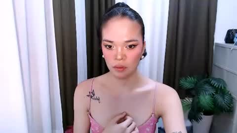 Snapshot of hannahforyou chatting on May 2026 01:56:01 AM HANNAH online show from May 2026 01:56:01 AM