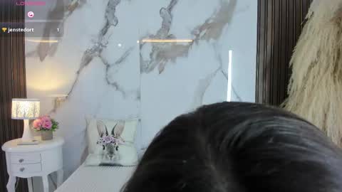 Snapshot of hannahill69 chatting on February 2026 05:22:02 AM Hannahill69 online show from February 2026 05:22:02 AM