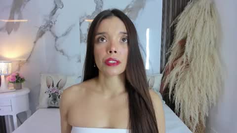 Snapshot of hannahill69 chatting on February 2026 04:42:01 AM Hannahill69 online show from February 2026 04:42:01 AM