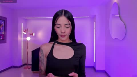 HANNAH J online show from November 2025 07:01:02 PM