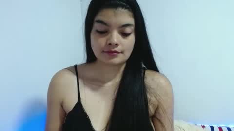 Snapshot of hannahmotou chatting on February 2026 12:12:01 AM Sandra online show from February 2026 12:12:01 AM