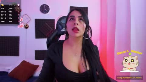 Hanna  online show from December 2025 08:59:01 PM