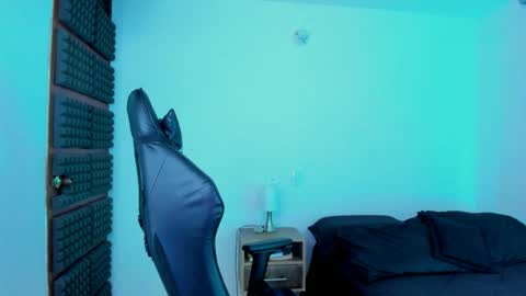 Hanna  online show from February 2026 09:31:01 PM