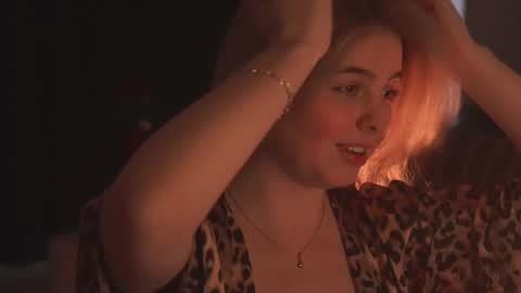 Snapshot of hannasthesia chatting on March 2025 05:42:02 AM Hanna online show from March 2025 05:42:02 AM