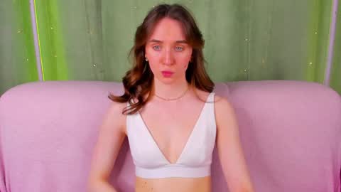 Hannavanilla online show from April 2026 08:37:02 AM