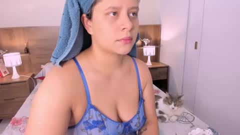 taylor live   online show from October 2025 10:53:02 PM