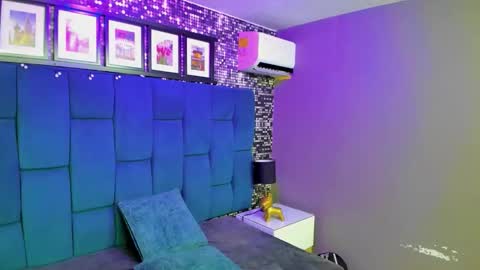 Snapshot of hanny_bliss chatting on December 2025 12:33:02 PM Hanny online show from December 2025 12:33:02 PM