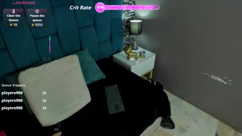 Snapshot of hanny_bliss chatting on December 2025 11:27:02 AM Hanny online show from December 2025 11:27:02 AM