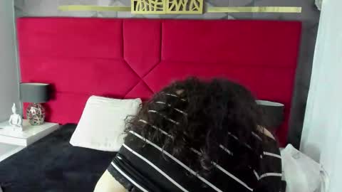 Snapshot of hanny_bliss chatting on January 2026 02:27:02 AM Hanny online show from January 2026 02:27:02 AM